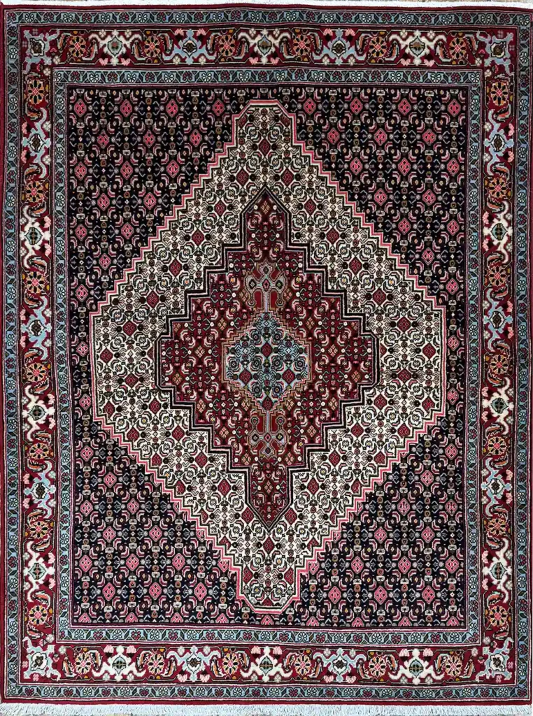 SANANDAJ RUG 125CM X 180CM (4'1 X 5'9)