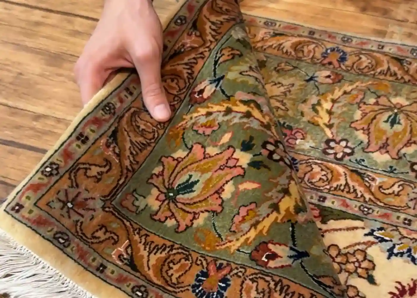 Value an Old Persian Rug