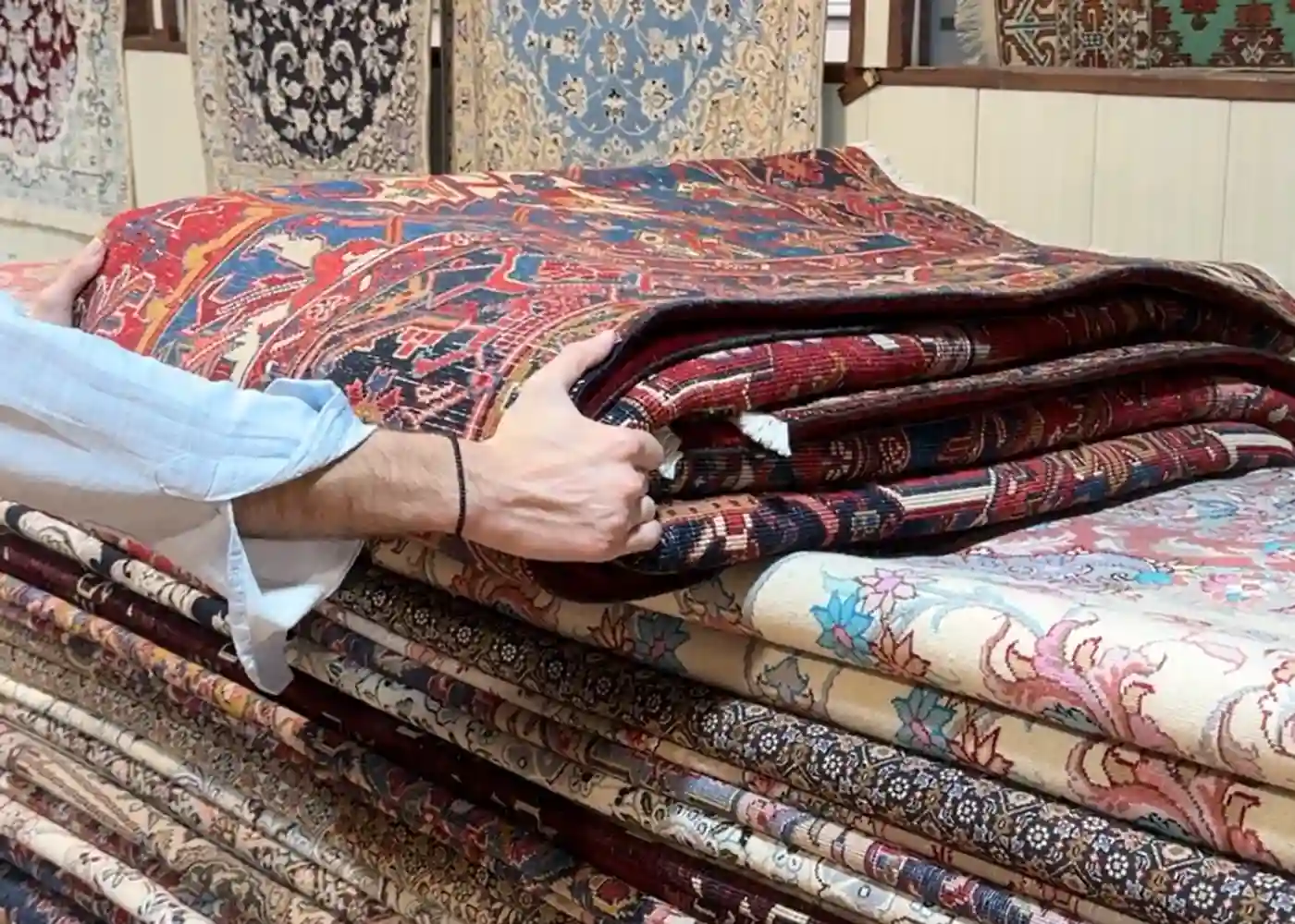 Expert evaluation of an old handmade Persian rug