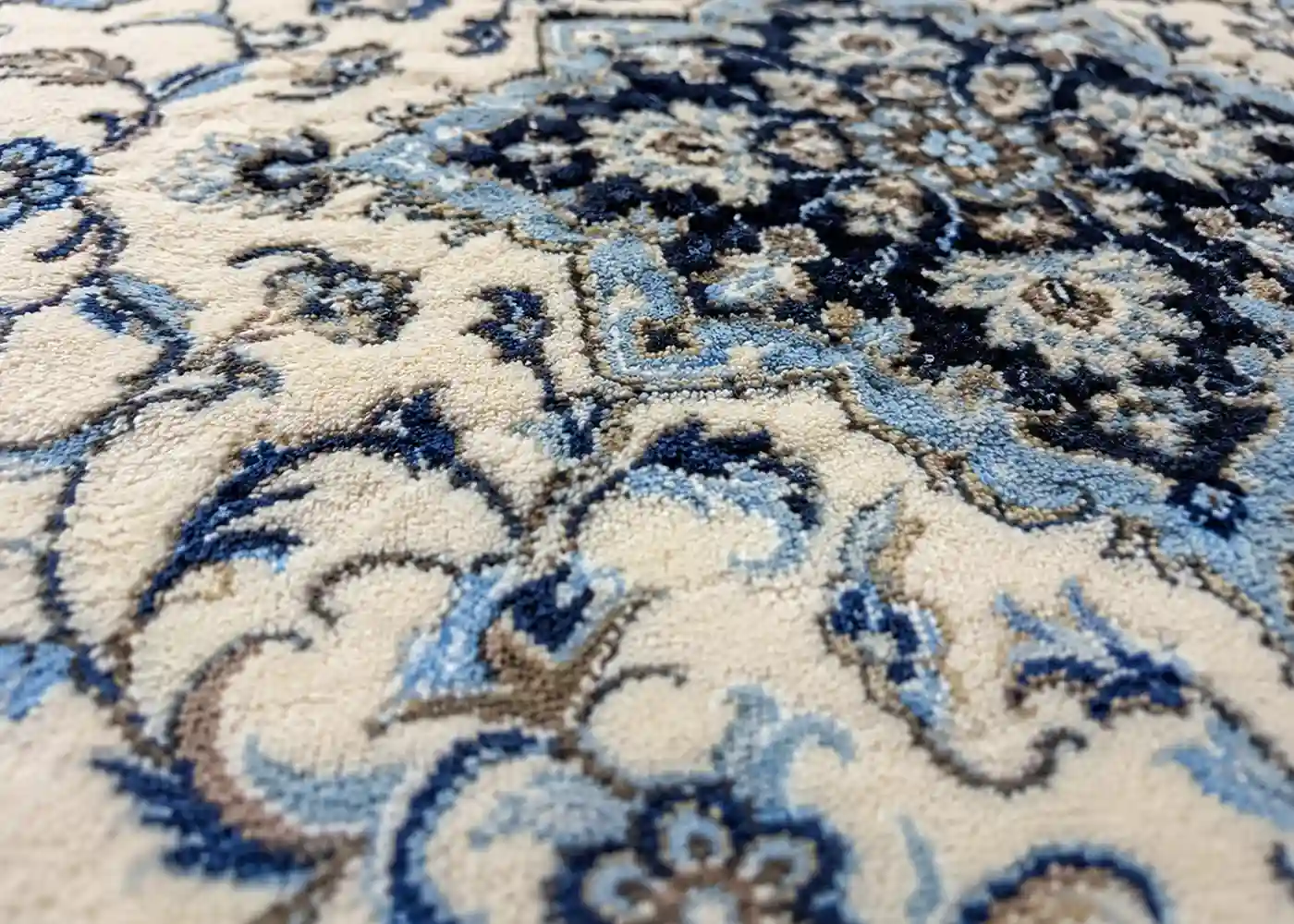 hadnmade persian carpet nain rug la