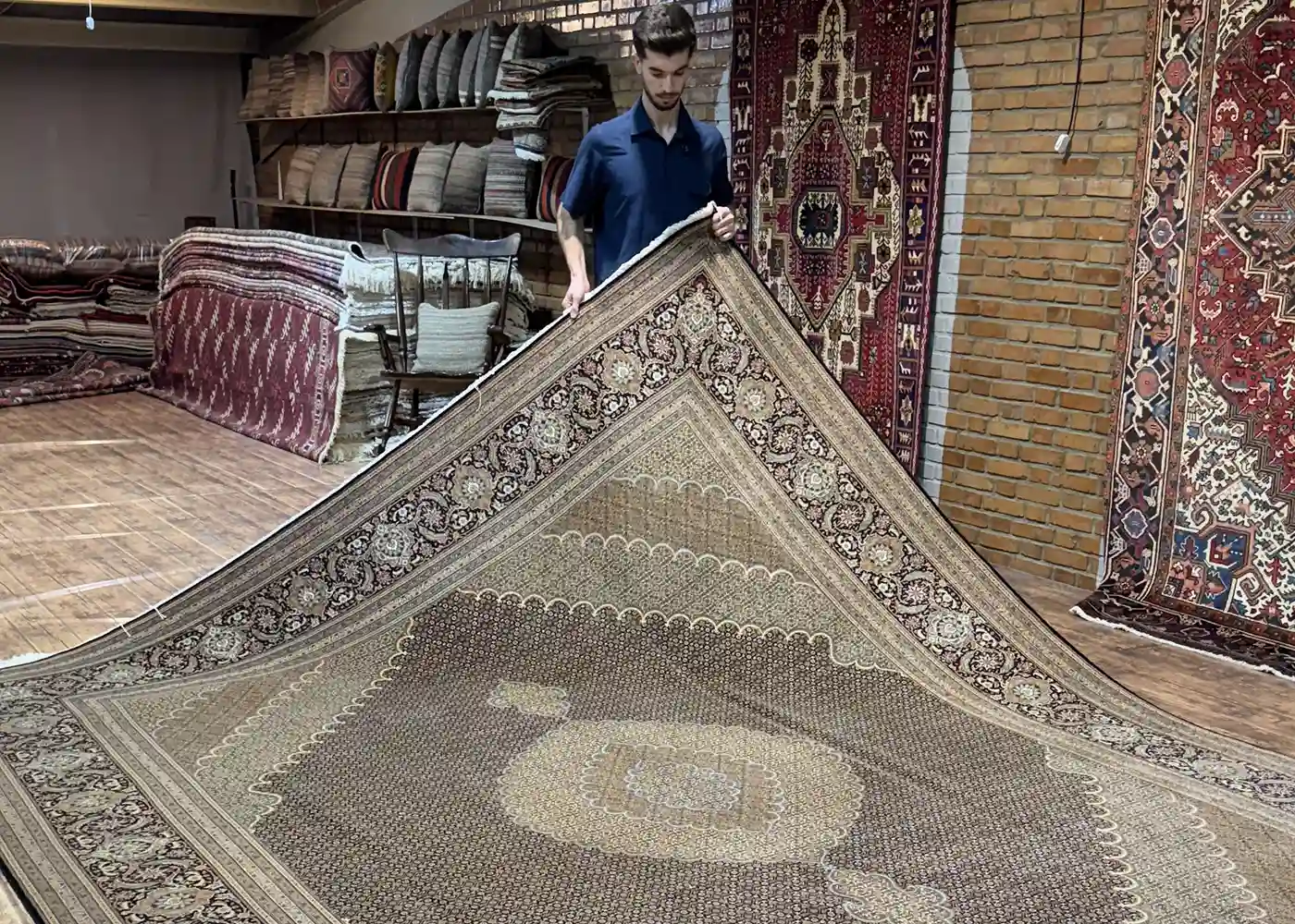 tabriz mahi rug
