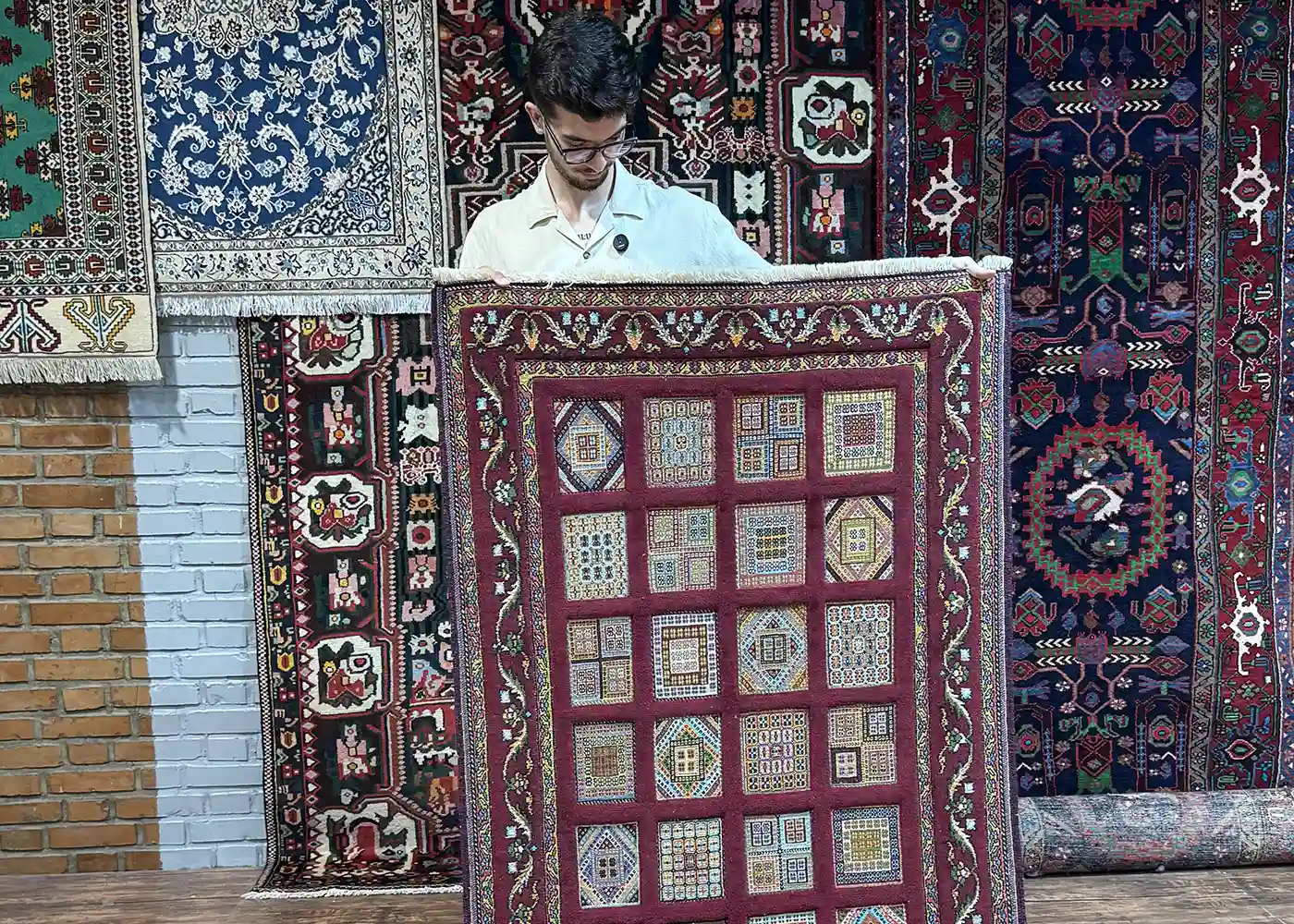 Kilim vs Persian Rug